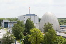 Die Forschungs-Neutronenquelle in Garching war das Ziel des ICU e.V. im Oktober