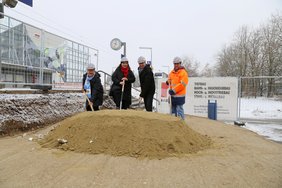 Spatenstich für den Neubau von Bahnsteigen und Zugangsrampen an den S-Bahnhöfen Unterschleißheim und Lohhof 